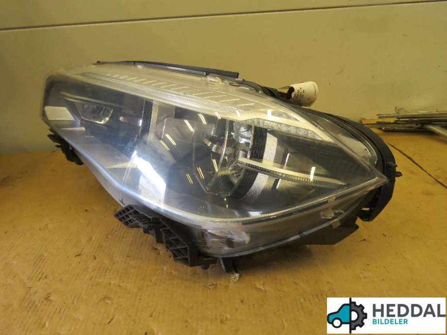 Frontlykt venstre halogen til BMW X5 2013-2018 (F15) (F15) (BMW|63 11 7 442 647|)