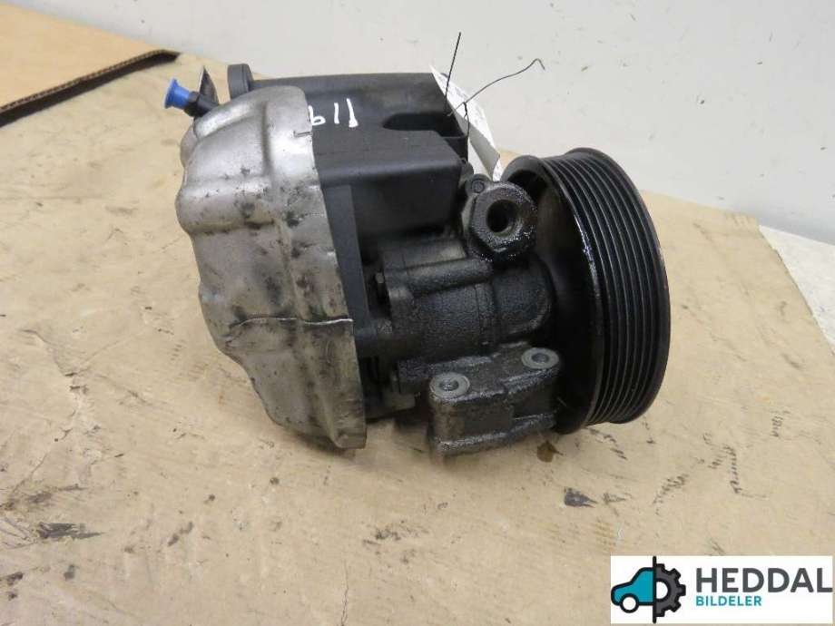 Servo pumpe mekanisk til Mercedes C-Klasse 2004-2007 (Fase 2) (W203) (W203) (MERCEDES|A 003 466 40 01|)