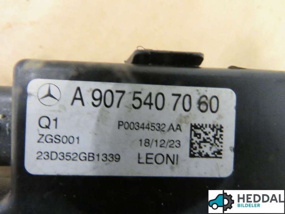 Sikringsboks til Mercedes Sprinter 2018-->> (907/910) (907/910) (MERCEDES|A9075407060|)