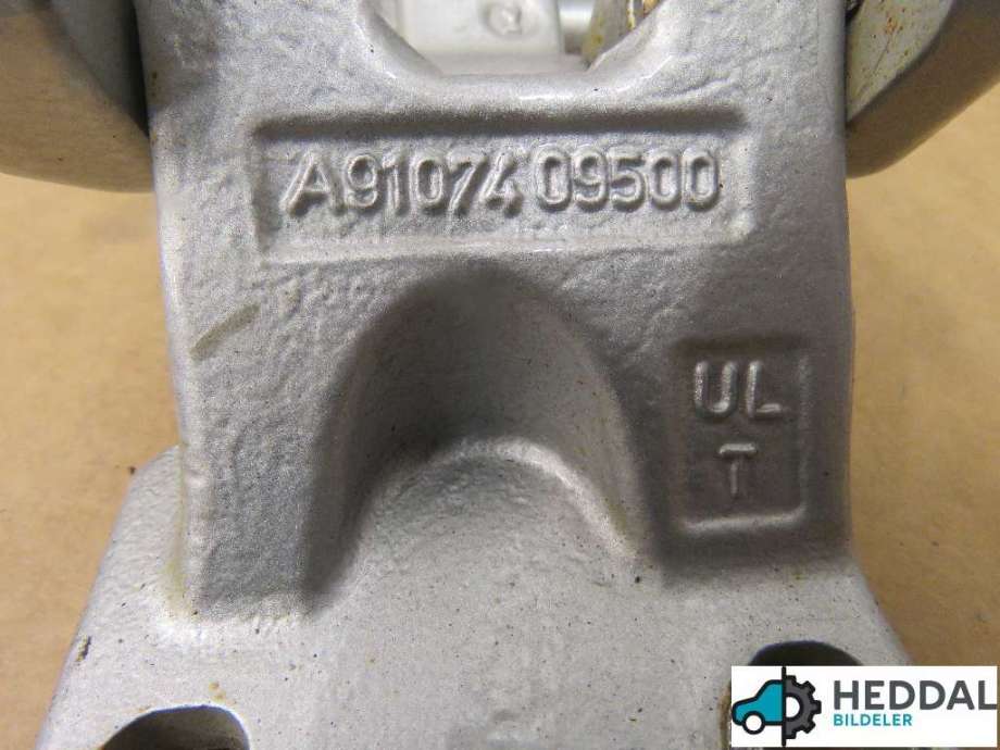 Hengsler til Mercedes Sprinter 2018-->> (907/910) (907/910) (MERCEDES|A 910 740 95 00|)