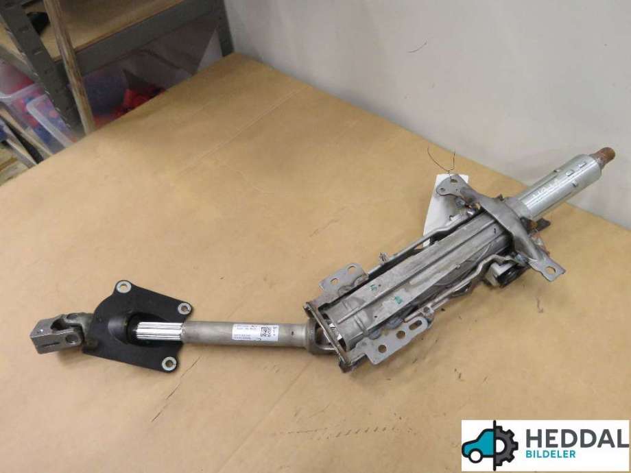Rattaksel til Mercedes Sprinter 2018-->> (907/910) (907/910) (MERCEDES|A 907 460 81 04|)