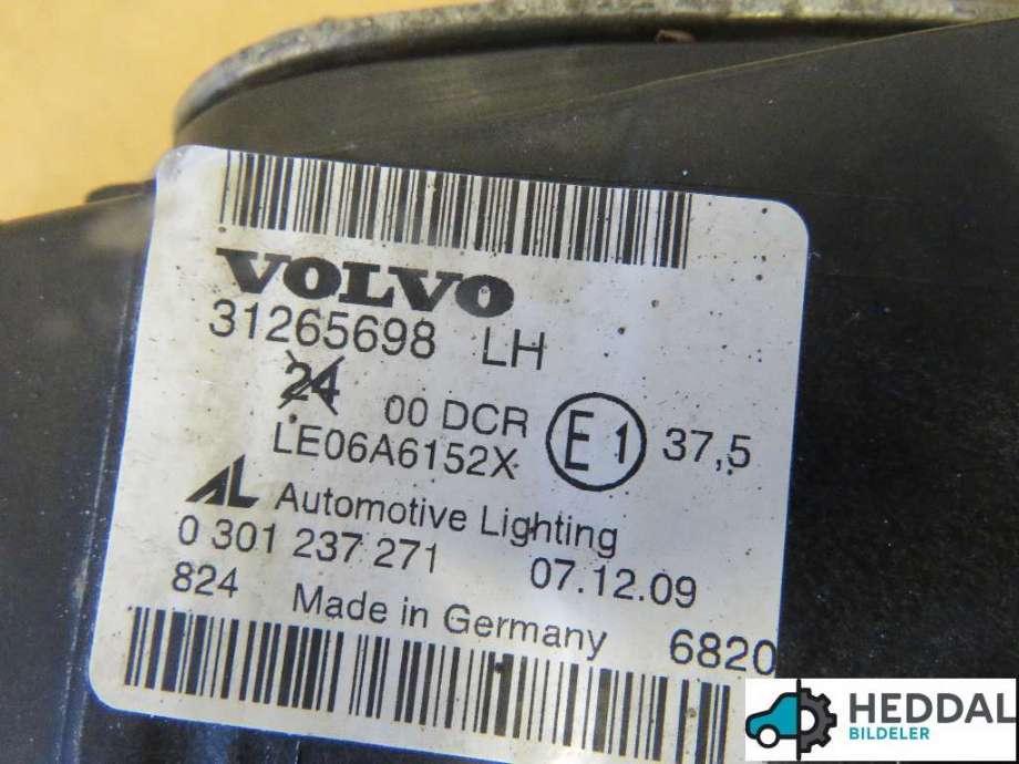 Frontlykt venstre xenon til Volvo V50 2007-2012 (Fase 2) (VOLVO||31265698)