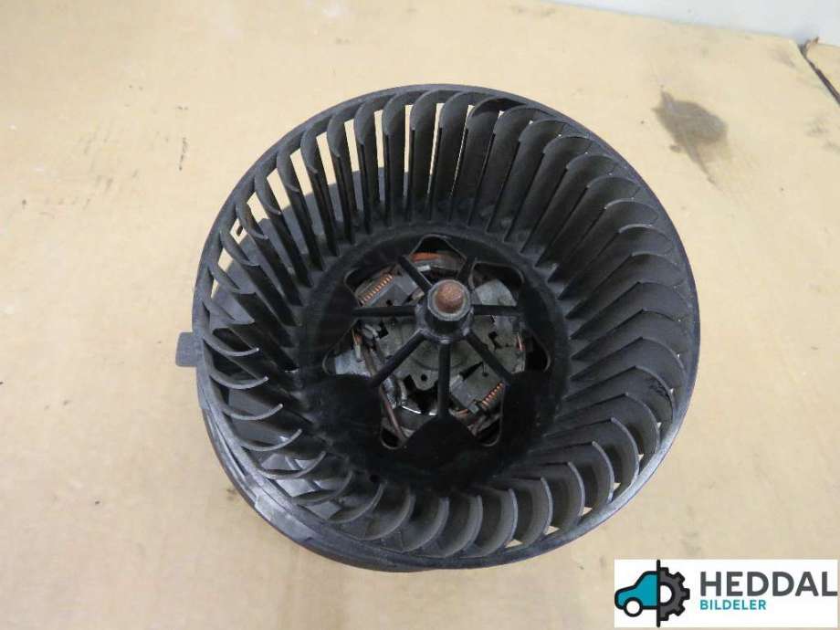 Varmeapparat motor til VW Caddy 2015-2020 (Type III, Fase 3) (VOLKSWAGEN|1K1 819 015 E|)
