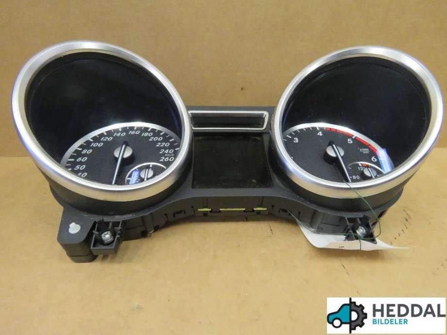 Speedometer til Mercedes ML 2011-2015 (Fase 1) (W166) (W166) (MERCEDES|A1669003606|)