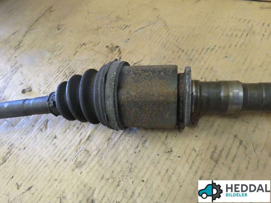Drivaksel høyre foran til Land Rover Discovery 2005-2009 (Type III)  (TDB500100|)