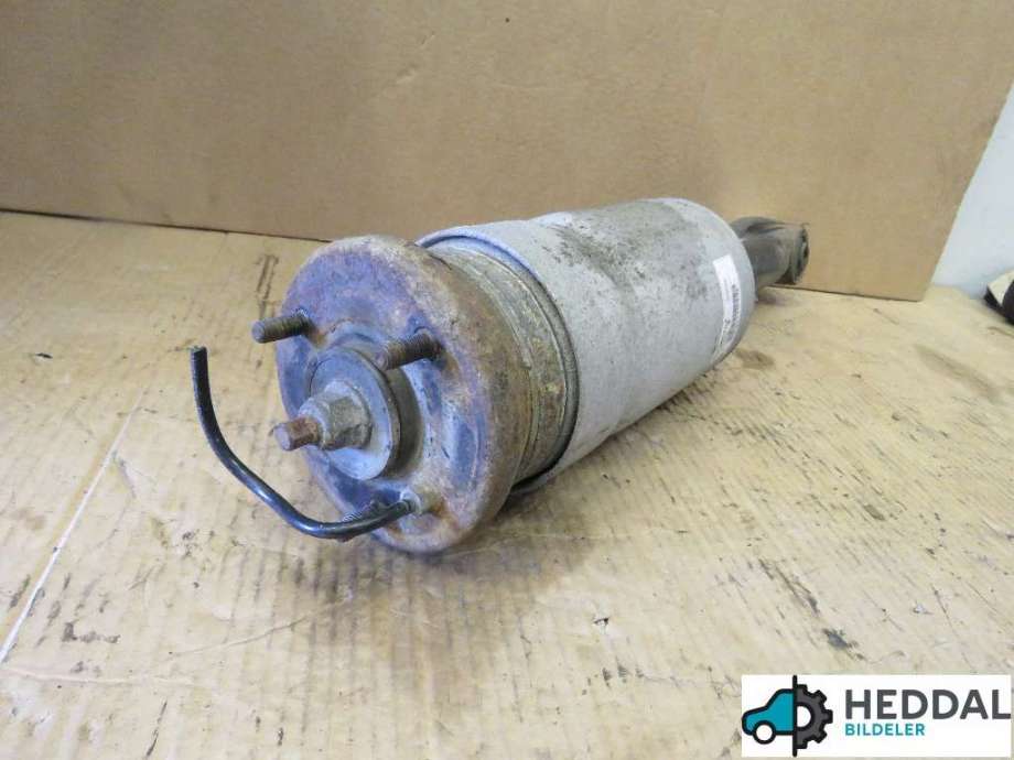 Fjærbein høyre foran til Land Rover Discovery 2005-2009 (Type III)  (RNB501250|)