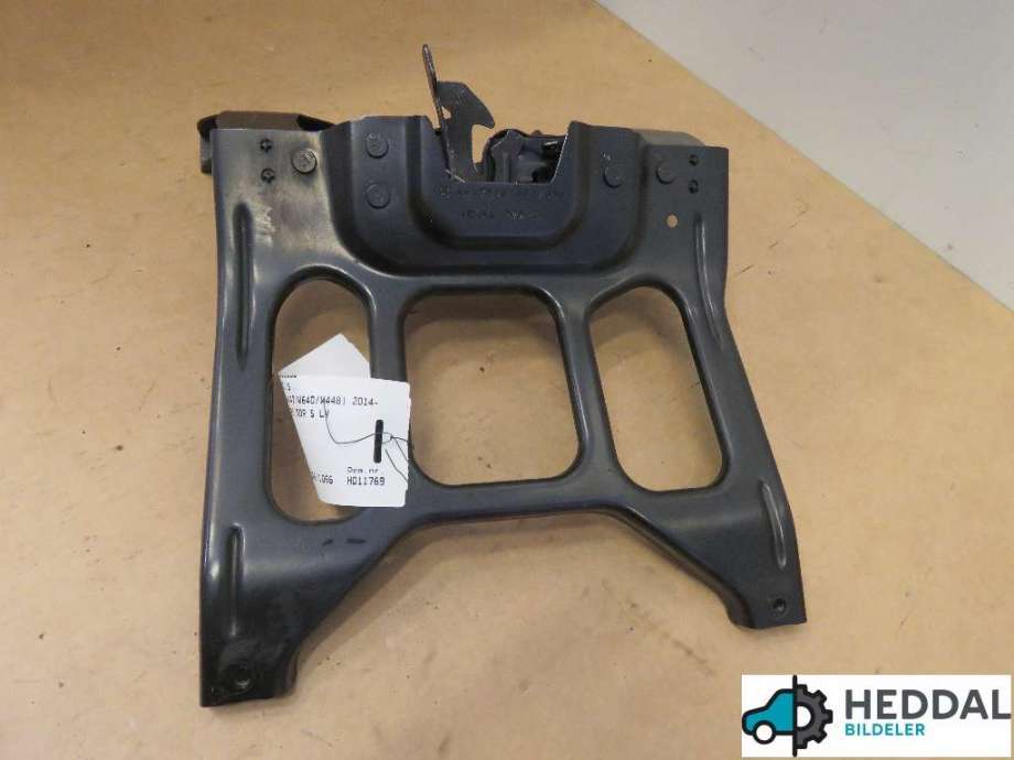Panserlås til Mercedes Vito 2014-->> (W447) (W447) (MERCEDES|A4478801003||A 447 880 00 60)