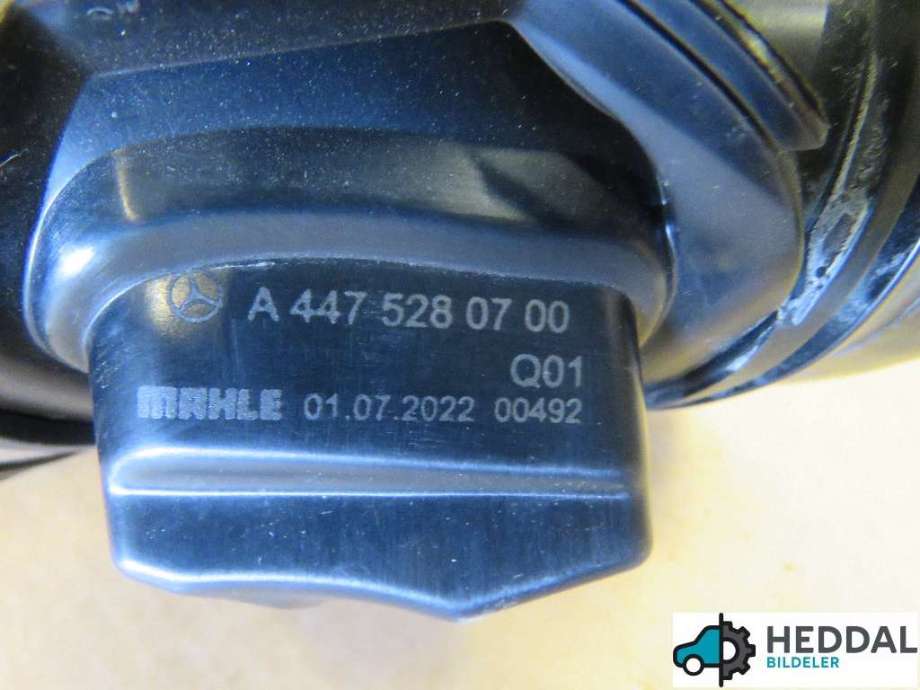 Diverse deler til Mercedes Vito 2014-->> (W447) (W447) (MERCEDES|A 447 528 07 00|)