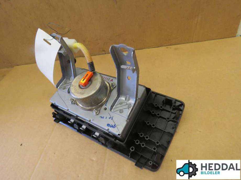 Airbag passasjer til Toyota Hilux 2012-2016  (TOYOTA|739700K021B0|)