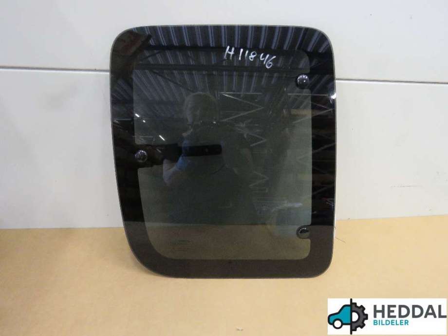 Diverse deler til Toyota Hilux 2012-2016 (TOYOTA|627110K240|)