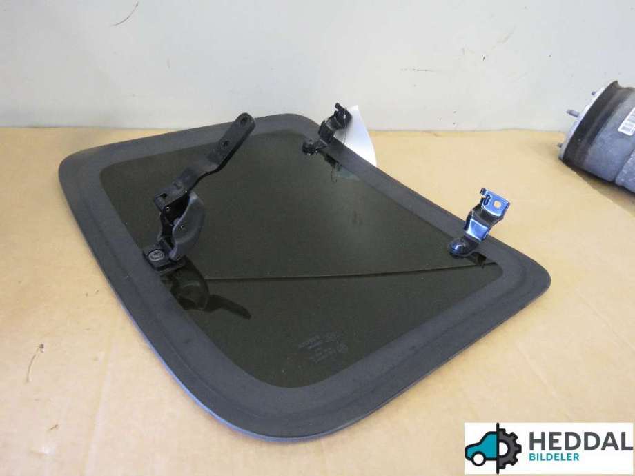 Diverse deler til Toyota Hilux 2012-2016 (TOYOTA|627120K160|)