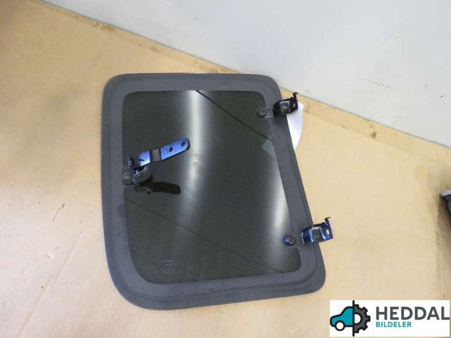 Diverse deler til Toyota Hilux 2012-2016 (TOYOTA|627120K160|)