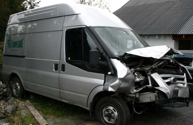 Ford Transit 2006-2013 , Motorkode: QVFA, Girkassekode: 