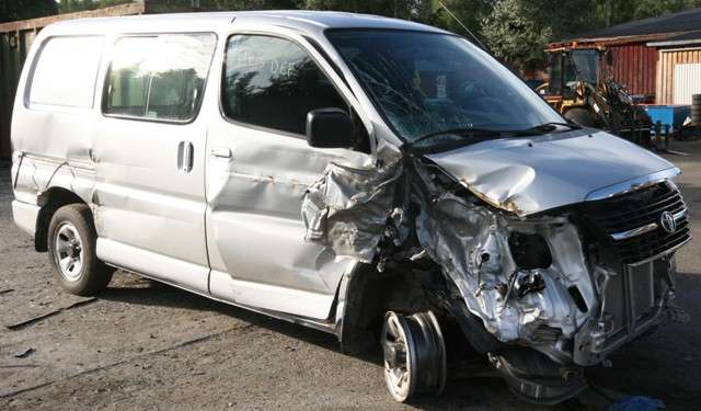 Toyota Hiace 2007-2012 (Fase 3) , Motorkode: 2KD-FTV, Girkassekode: