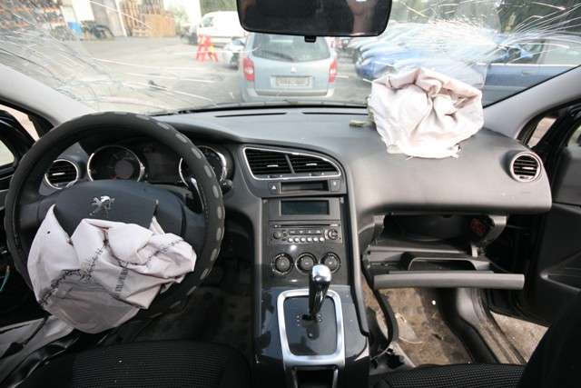 Peugeot 5008 2010-2017 (Type I) , Motorkode: 9HR, Girkassekode: 