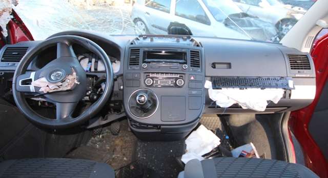 VW Transporter / Caravelle 2009-2015 (Fase 2) (T5) (T5), Motorkode: CCHA, Girkassekode: KQK
