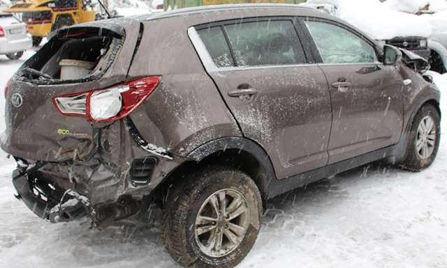 Kia Sportage 2010-2016 (Type III) , Motorkode: D4FD, Girkassekode: 