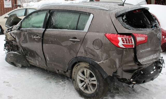Kia Sportage 2010-2016 (Type III) , Motorkode: D4FD, Girkassekode: 