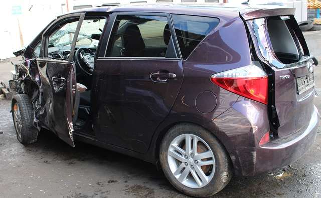 Toyota Verso-S 2011-2015 (COMBI) (COMBI), Motorkode: 1NR-FE, Girkassekode: 