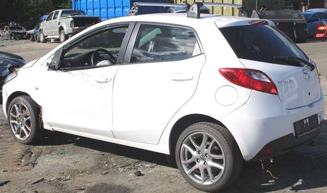 Mazda 2 2011-2014 (Type II, Fase 2) , Motorkode: ZJ-VE, Girkassekode: 