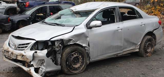Toyota Corolla 2007-2013 , Motorkode: 1ND-TV, Girkassekode: 