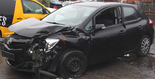 Toyota Auris 2010-2012 (Type I, Fase 2) , Motorkode: 1NR-FE, Girkassekode: