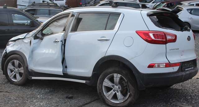 Kia Sportage 2010-2016 (Type III) , Motorkode: D4FD, Girkassekode: 