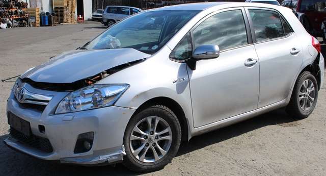 Toyota Auris 2010-2012 (Type I, Fase 2) , Motorkode: 2ZR-FXE, Girkassekode: 
