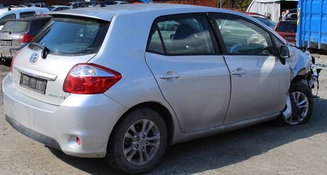 Toyota Auris 2010-2012 (Type I, Fase 2) , Motorkode: 2ZR-FXE, Girkassekode: 