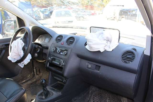 VW Caddy 2010-2015 (Type III, Fase 2) , Motorkode: CAYD, Girkassekode: MLS