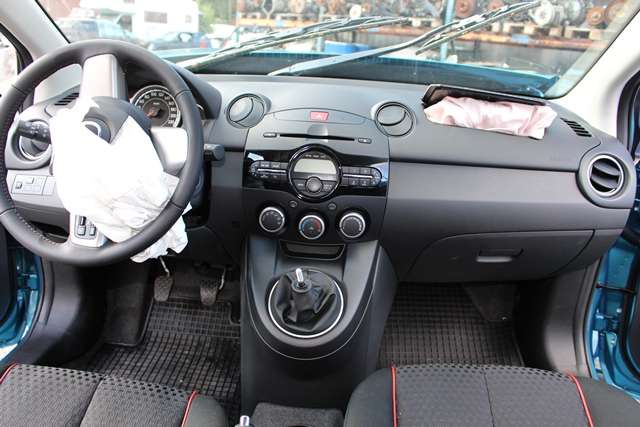 Mazda 2 2011-2014 (Type II, Fase 2) , Motorkode: ZJ-VE, Girkassekode: 
