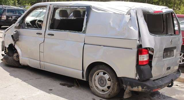 VW Transporter / Caravelle 2009-2015 (Fase 2) (T5) (T5), Motorkode: CFCA, Girkassekode: NZR