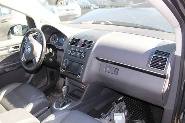 VW Touran 2010-2015 (Type I, Fase 3) , Motorkode: CFJA, Girkassekode: NLN