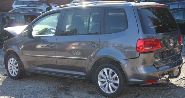 VW Touran 2010-2015 (Type I, Fase 3) , Motorkode: CFJA, Girkassekode: NLN
