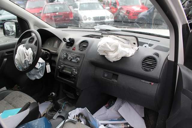 VW Caddy 2010-2015 (Type III, Fase 2) , Motorkode: CAYD, Girkassekode: MHZ