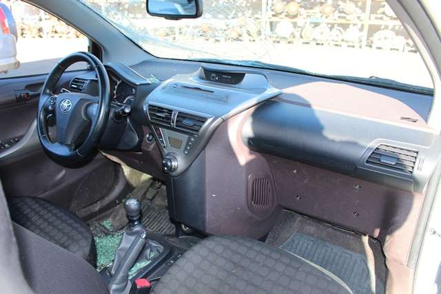Toyota iQ 2009-2014 , Motorkode: 1KR-FE, Girkassekode: 
