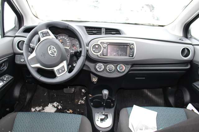 Toyota Yaris 2012-2014 (Type III, Fase 1) , Motorkode: 1NR-FE, Girkassekode: 