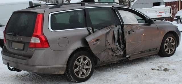 Volvo V70 2007-2013 (Type III, Fase 1) , Motorkode: D 4164 T, Girkassekode: 