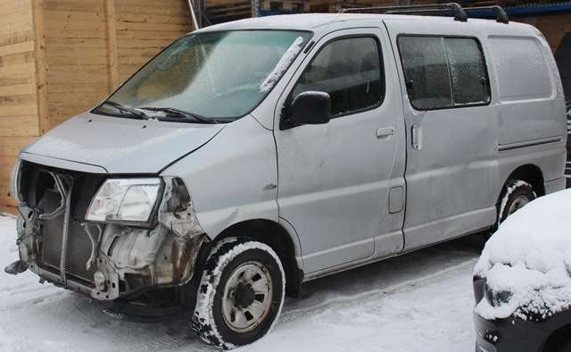 Toyota Hiace 2007-2012 (Fase 3) , Motorkode: 2KD-FTV, Girkassekode:
