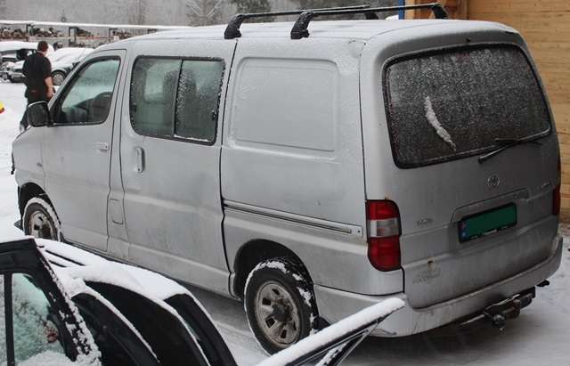 Toyota Hiace 2007-2012 (Fase 3) , Motorkode: 2KD-FTV, Girkassekode:
