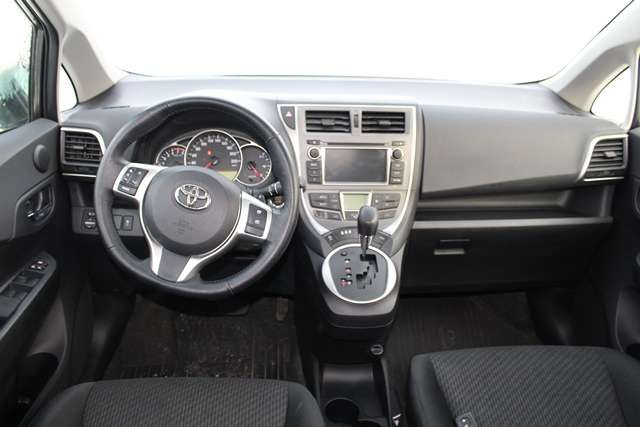 Toyota Verso-S 2011-2015 (COMBI) (COMBI), Motorkode: 1NR-FE, Girkassekode: 