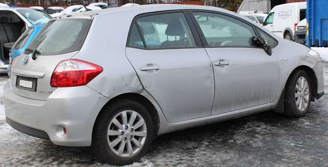 Toyota Auris 2010-2012 (Type I, Fase 2) , Motorkode: 2ZR-FXE, Girkassekode: 