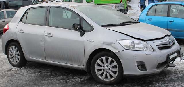 Toyota Auris 2010-2012 (Type I, Fase 2) , Motorkode: 2ZR-FXE, Girkassekode: 