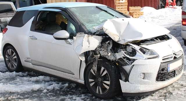 Citroën DS3 2010-2019 , Motorkode: 9HR, Girkassekode: 