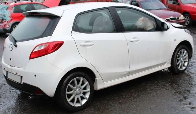 Mazda 2 2011-2014 (Type II, Fase 2) , Motorkode: ZJ-VE, Girkassekode: 