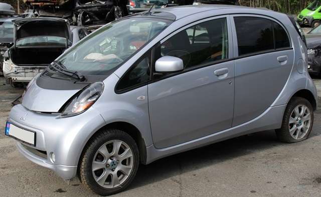 Mitsubishi i-MiEV 2010-->> , Motorkode: Y4F1, Girkassekode: 