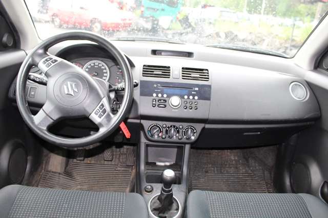Suzuki Swift 2005-2010 , Motorkode: M13A, Girkassekode: