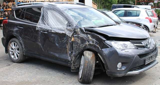 Toyota RAV4 2013-2015 (Type IV, Fase 1) , Motorkode: 2AD-FTV, Girkassekode: 