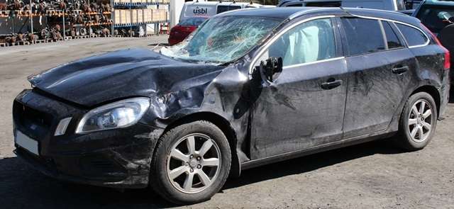 Volvo V60 2010-2013 (Type I, Fase 1) , Motorkode: D 4162 T, Girkassekode: 