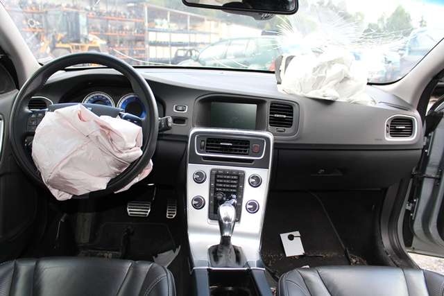 Volvo V60 2010-2013 (Type I, Fase 1) , Motorkode: D 4162 T, Girkassekode: 